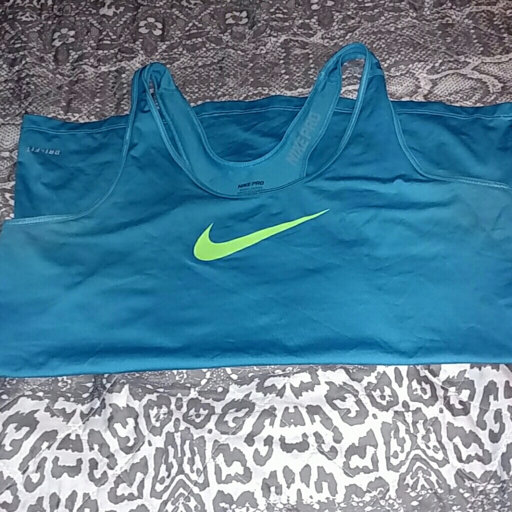Nike muscle shirt